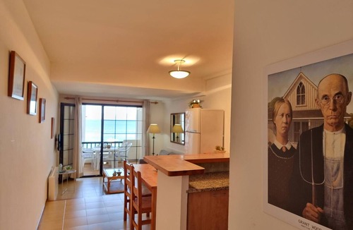 Pedrinya Apartment | Cozy apartment 50m from the beach with terrace