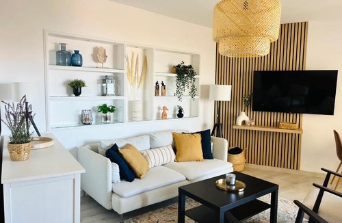 Torreblanca Apartment | Cozy apartment - Balcony & Sea View