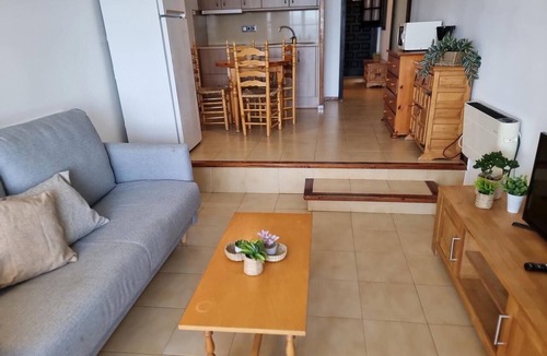 Pedrinya Apartment | Cozy apartment with terrace and pool 50m from the beach