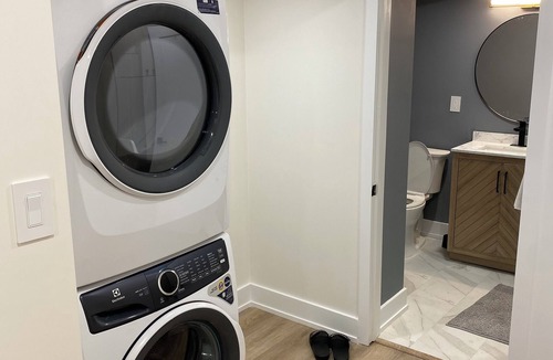 Milton Apartment | Cozy Basement Apartment in Milton. 1 Hour drive from Niagara falls and Toronto!