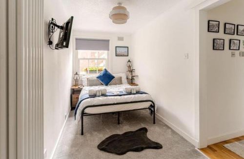 Newhaven Apartment | Cozy Cottage next to Newhaven Harbour