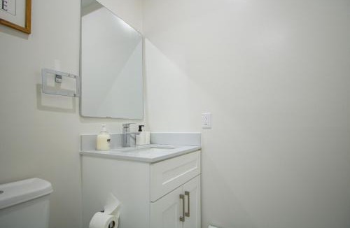 London Apartment | Cozy Downtown London 1BR Gem
