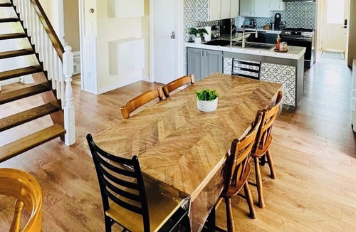 Pointe aux Roches House | Cozy-Family- Friends-Cottage/Kayaks/Paddle/Golf/Fishing/Fire Pit