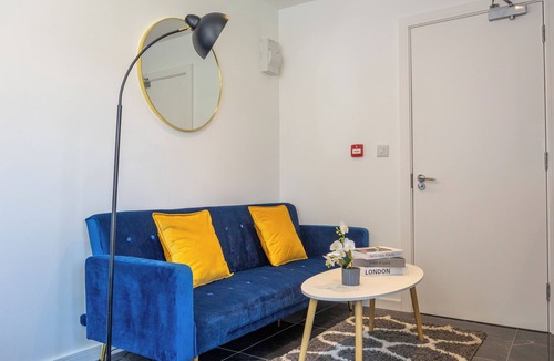 St Albans Apartment | Cozy Garden Studio in St Albans