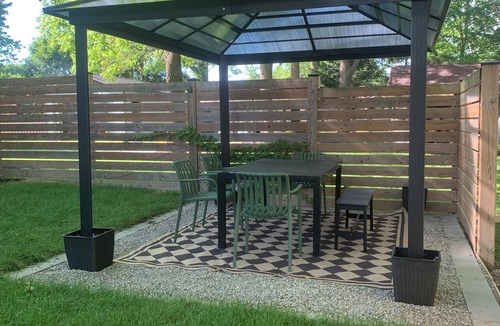 Parkhill House | Cozy getaway, 15 minutes to Grand Bend Beach