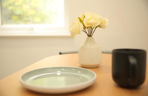 Luton Bed & Breakfast | Cozy House near Luton Airport