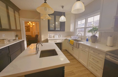 Niagara Falls House | cozy house walk to Falls