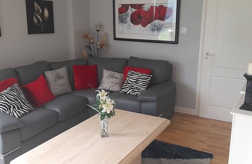 Fishcross Apartment | Cozy self contained annex,central location for edinburgh, stirling, Loch lomond