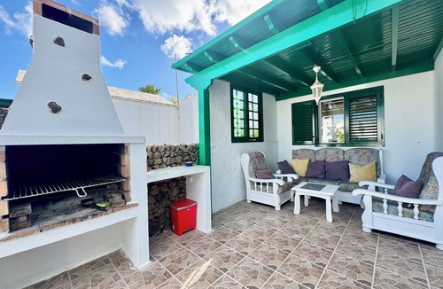 Playa Blanca Villa | Cozy Villa at Las Terracitas/Internet &+Alarm+English TV