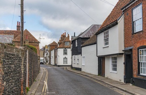 Sandwich House | Crafters Cottage