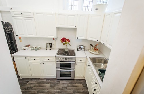 Burnham-on-Crouch House | Creeksea Place, Breathtaking Elizabethan Manor House