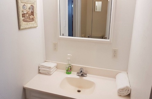 Chapleau House | Crestview Guest House - Crestview House - Superior Room F07