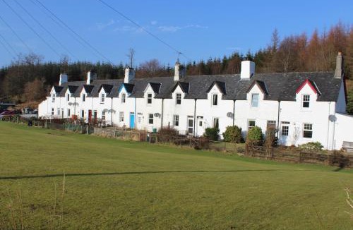Cairnbaan House | Crinan Canal Cottage