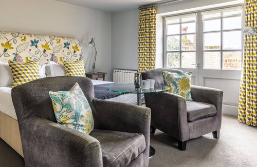 Orford Hotel | Crown and Castle