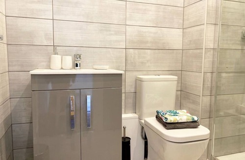 Dowanhill Apartment | Crown Apartments 12 -Comfortable apartment in Glasgow's trendy westend