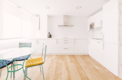 La Malagueta Apartment | CRUISE APARTAMENT. First line beach. It will look like it's on a boat.
