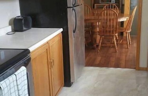Crystal Beach Cabin | Crystal Serenity Cottage, 3BR, Pool, A/C, Pets