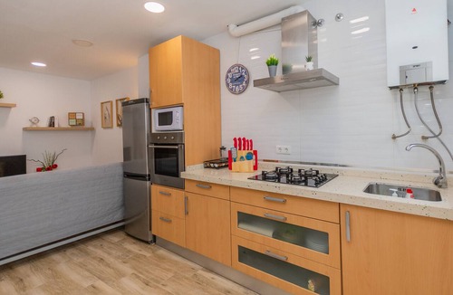 La Cala del Moral Apartment | Cubo's Beachside Calasa Apartment & Terrace/beach/air conditioning/free Wi-Fi