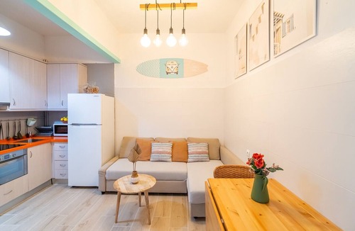 La Goleta Apartment | Cubo's Central Malaga Apartment/center/air conditioning/terrace