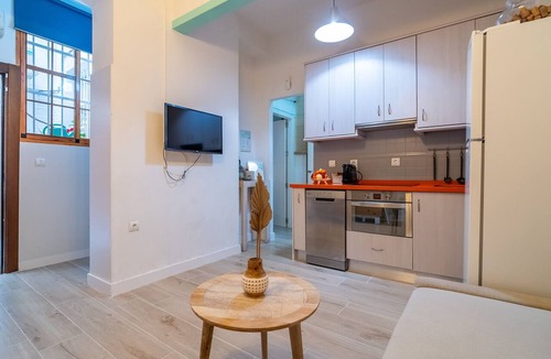 La Goleta Apartment | Cubo's Central Malaga Apartment/center/air conditioning/terrace