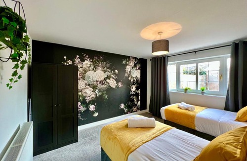 Cleethorpes House | Curzon House Two - Great for Contractors or Family Holidays