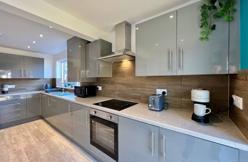 Cleethorpes House | Curzon One Bungalow | Family & Contractor Parking