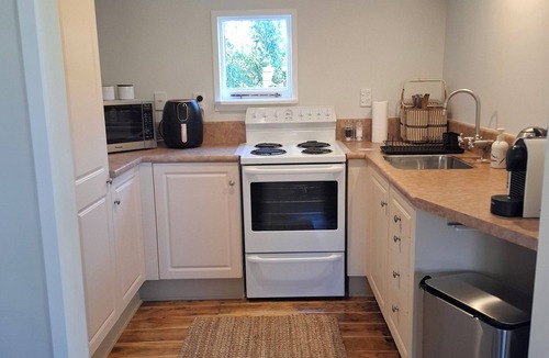 Lake Tekapo Cottage | Cute cottage, 500mtrs to lake front and Church of the Good Shepherd!