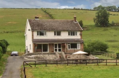 Knighton Cottage | Cwmgilla Farm