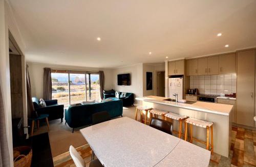 Tekapo House | D'Archiac Cottage - Lake Tekapo