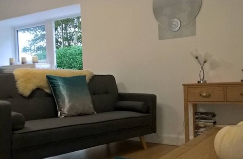 Newton Stewart Apartment | Dairy Cottage, cosy cottage with woodburner.