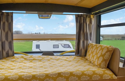 Hollym Cottage | Daisy Decker - UK48371