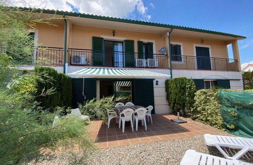 Mas Pinell House | Daró 3D 37 - A/C, pool and 150m from the beach