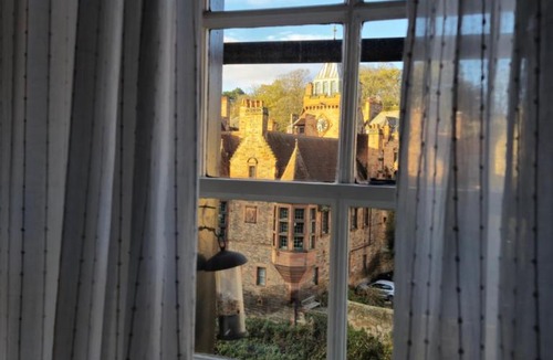 West End Apartment | Dean Village Cottage