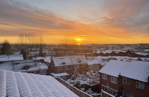 Sheffield House | Delightful Self Contained Garden View Retreat