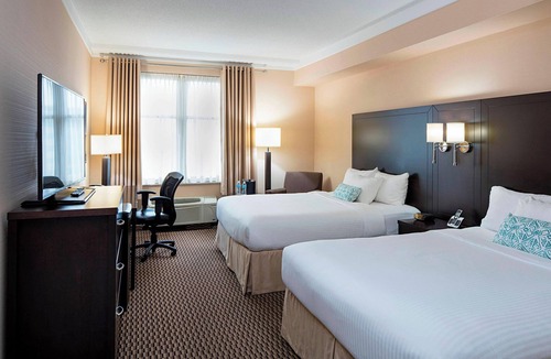 Guelph Hotel | Delta Hotels by Marriott Guelph Conference Centre