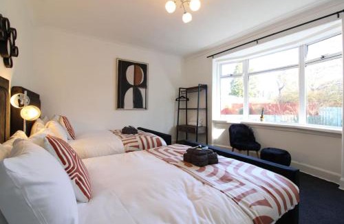 Craigleith House | Deluxe 3 Bed, Sleeps 8, Free Parking, Edinurgh