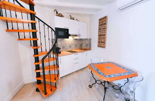 Castellammare di Stabia House | Dépendance la Casetta: an oasis of peace surrounded by greenery in the city center