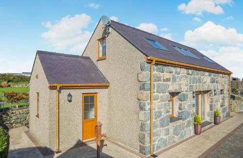 Rhyd-y-clafdy House | Deri Cottage
