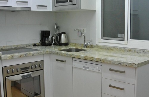 Torremolinos Villa | Detached house with pool, 200m. the beach, restaurants and shops