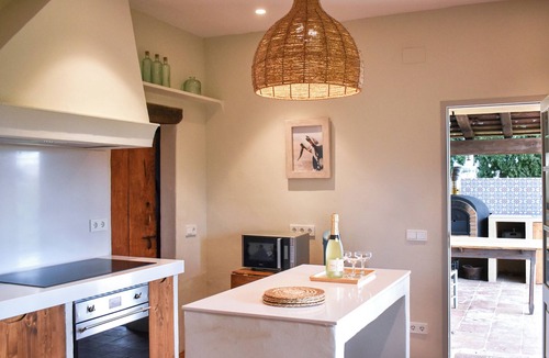 Torroella de Montgri House | Discover the Costa Brava from this quietly located elegant casa rural with pool