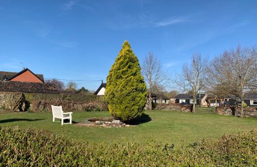 Bury St Edmunds House | Dog-friendly rural retreat