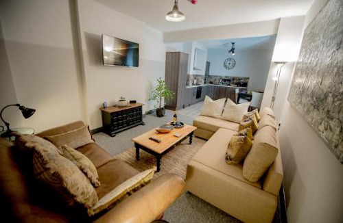 Wirral House | Dog Friendly Wirral House with Garden by Rework Accommodation