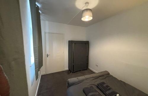 Doncaster Apartment | Doncaster City Centre Immaculate 1 Bedroom flat