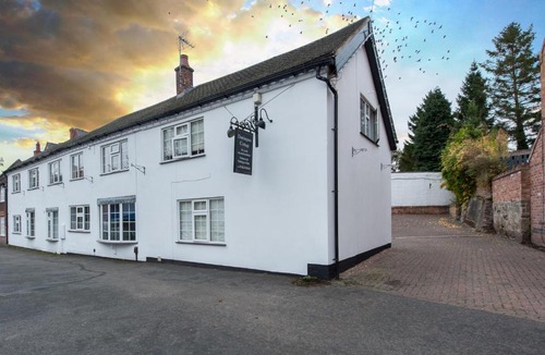 Castle Donington Apartment | Donington Cottage Apt 7