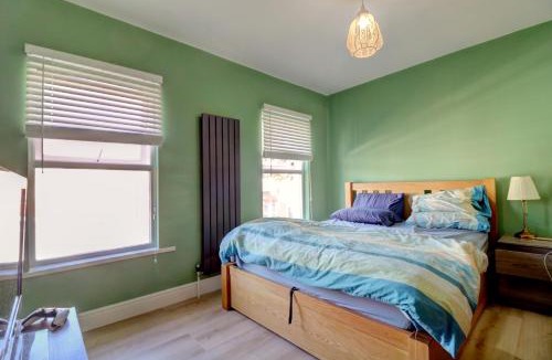 Newham House | Double Room Plaistow E13