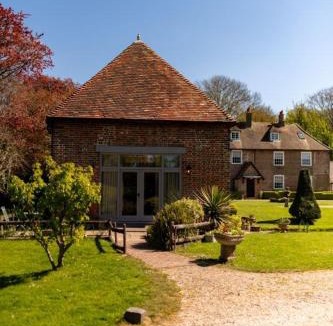 Martin House | Dovecote Cottage