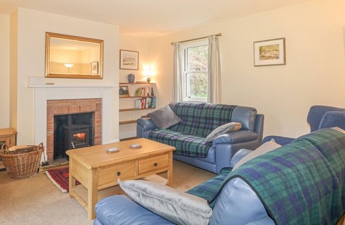 Strathpeffer House | DOWER HOUSE, pet friendly, character holiday cottage in Strathpeffer