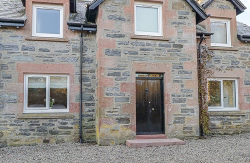 Strathpeffer House | DOWER HOUSE, pet friendly, character holiday cottage in Strathpeffer