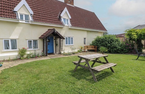 Diss Cottage | Driftway Stables Retreat
