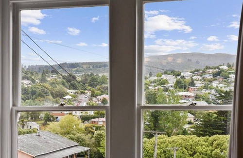 Kaikorai House | Dunedin delight - sunny, stylish villa close to town